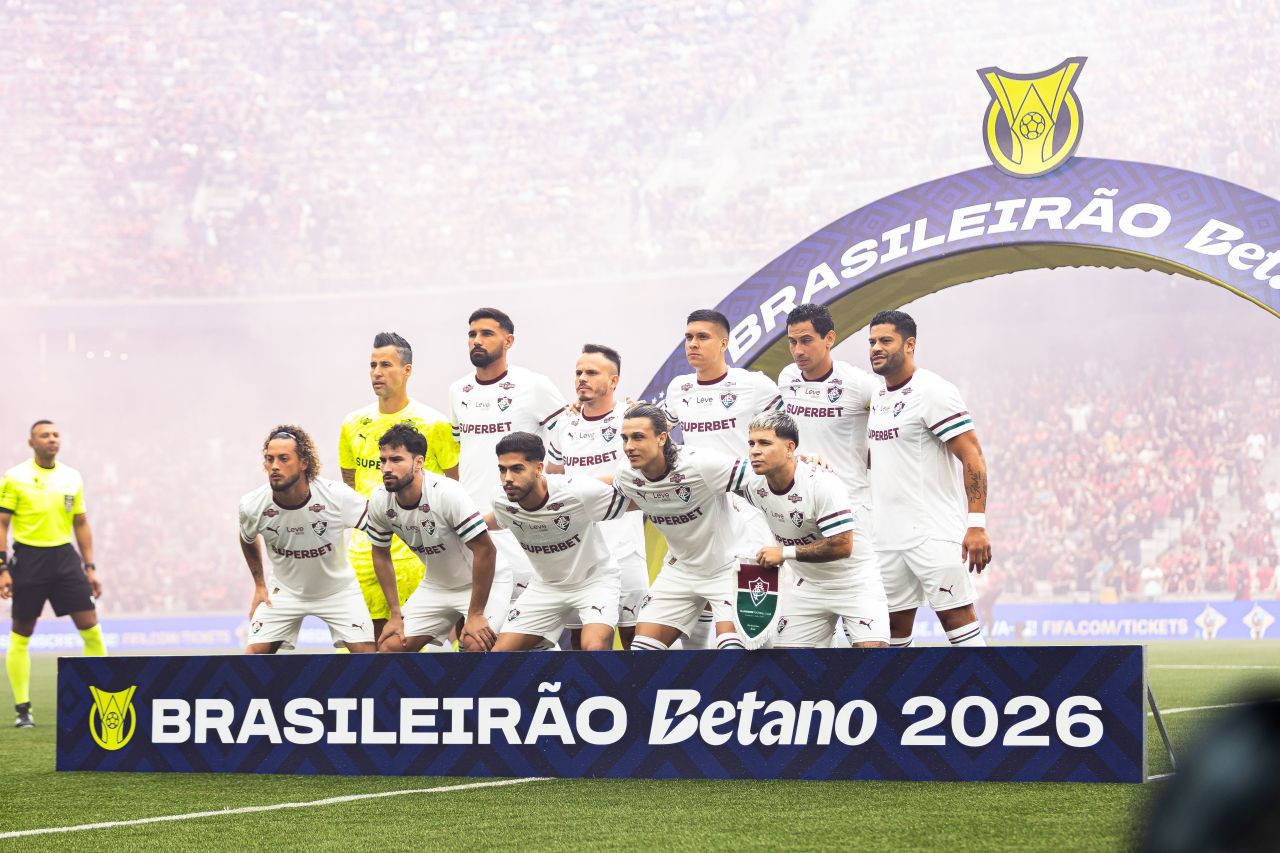 Jogadores do Fluminense em ação na Arena da Baixada