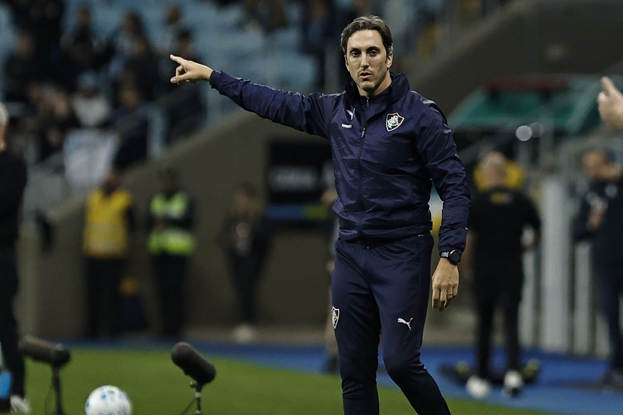 Zubeldía em coletiva após empate com Grêmio
