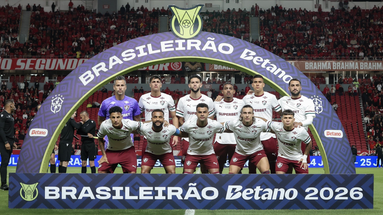 Time do Fluminense em ação contra o Internacional
