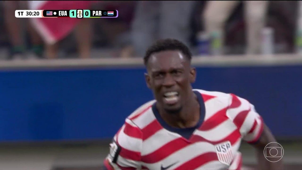 Folarin Balogun comemora gol pelo Estados Unidos