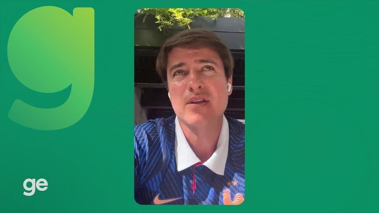 João Fonseca comemorando ponto decisivo em Roland Garros