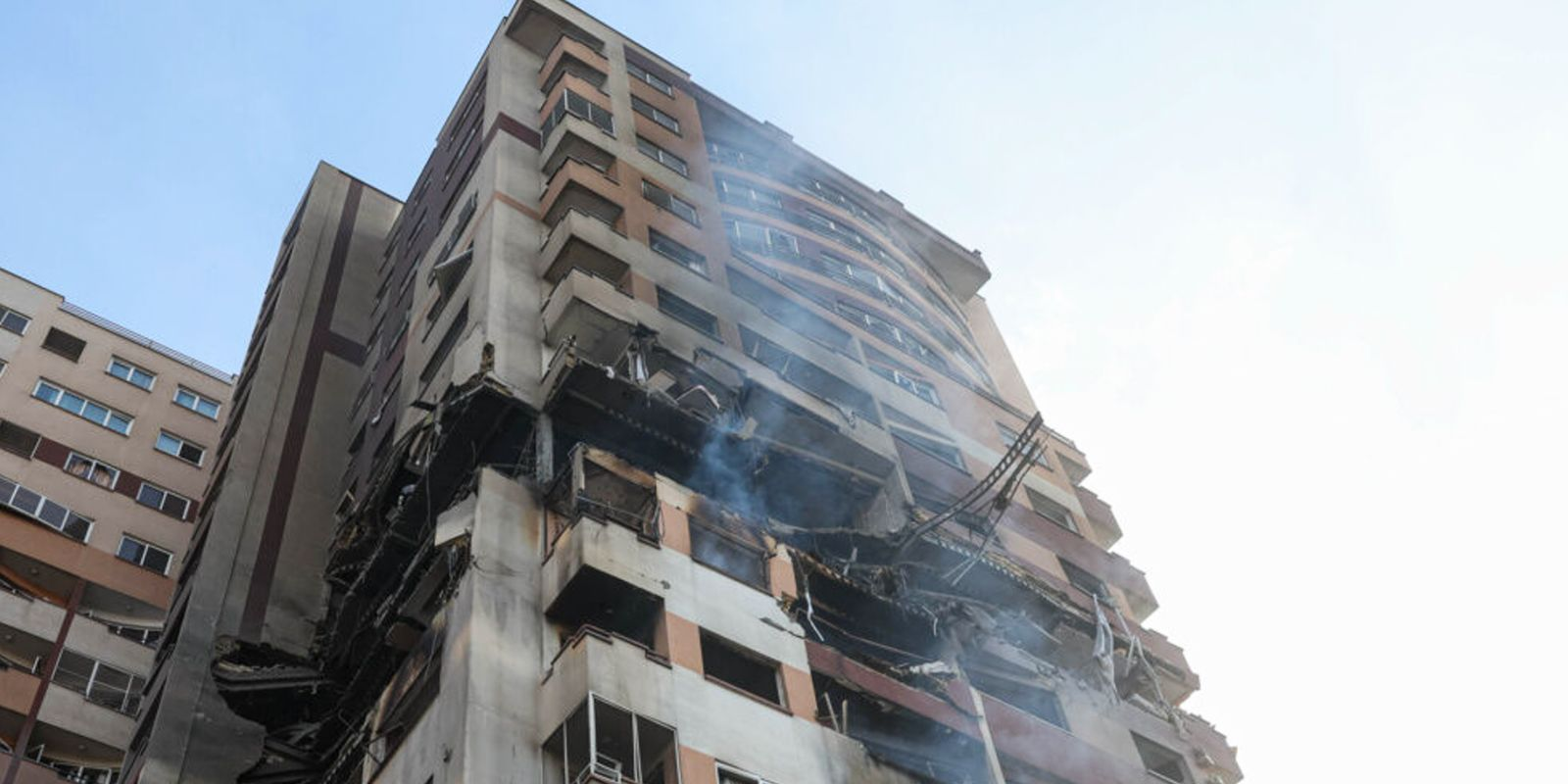 Mapa da Europa mostrando França, Itália e Espanha com indicação de espaço aéreo restrito