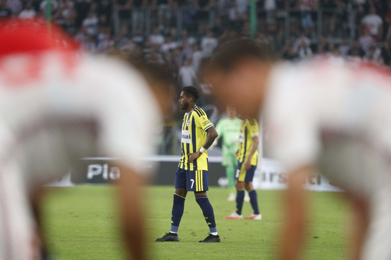 Fred em ação pelo Fenerbahçe