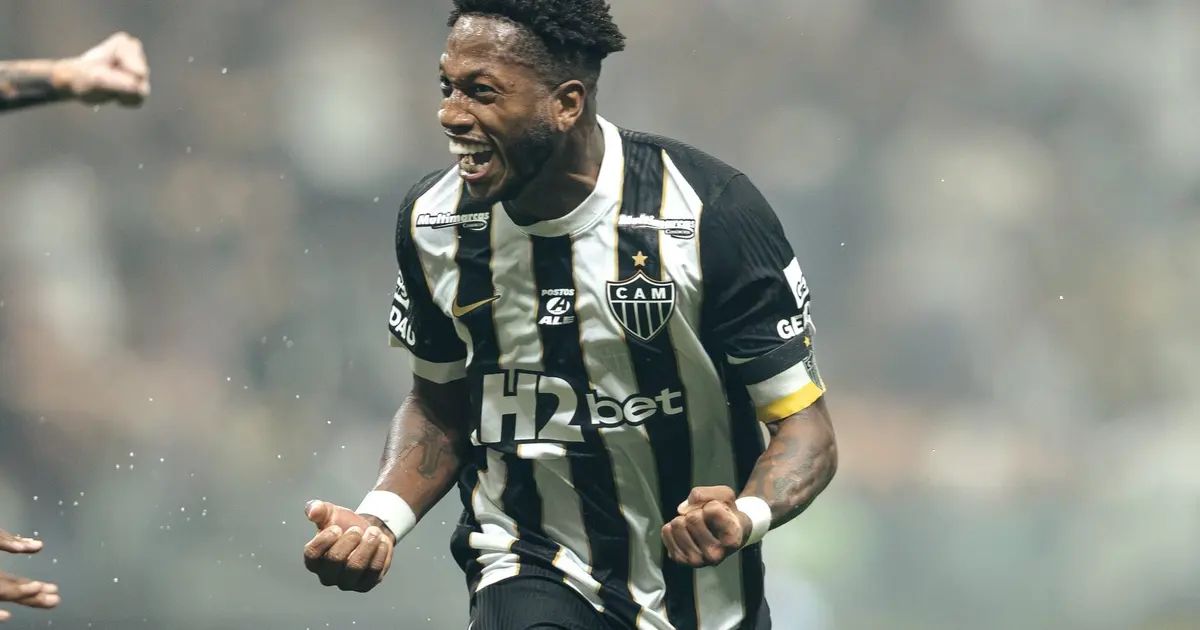 Fred com a camisa do Atlético-MG