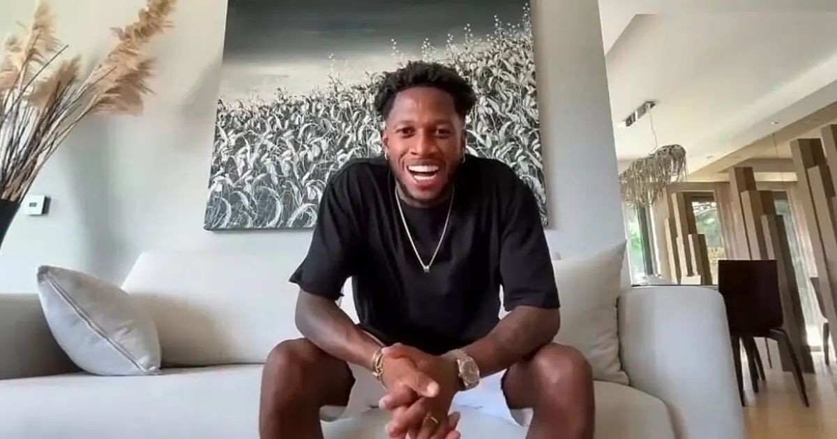 Fred durante anúncio de retorno ao Atlético