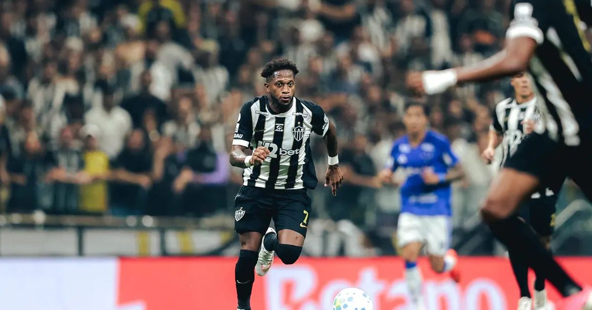 Fred comemorando gol da virada pelo Atlético-MG