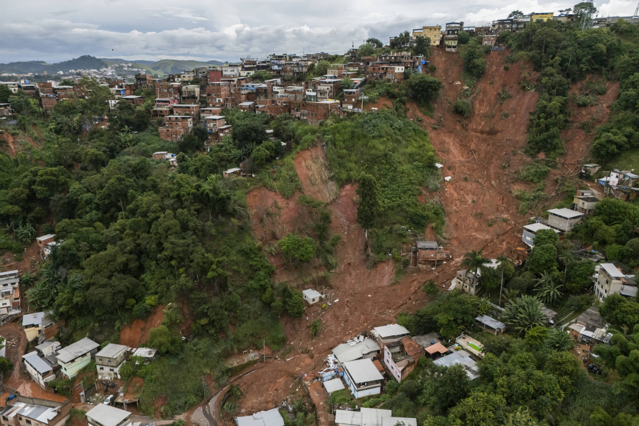 Prédios financeiros com gráficos de mercado