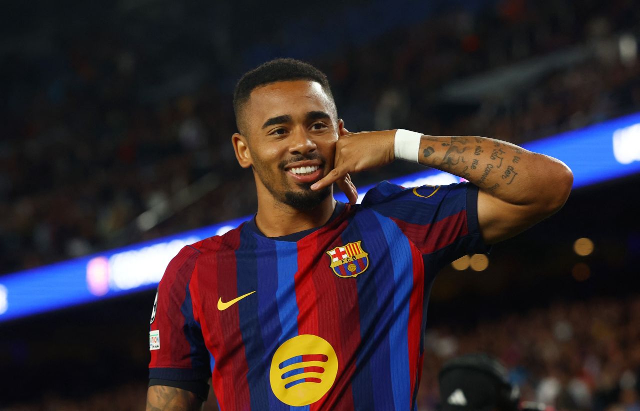 Gabriel Jesus comemorando gol pelo Barcelona