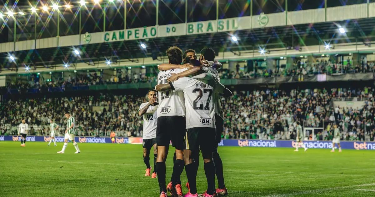 Atlético em ação contra o Juventude