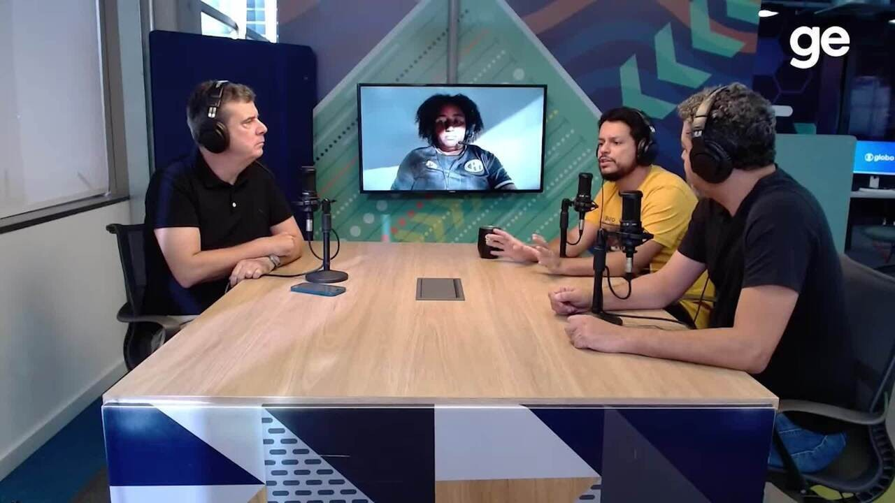 Jogadores do Atlético-MG em campo durante treino