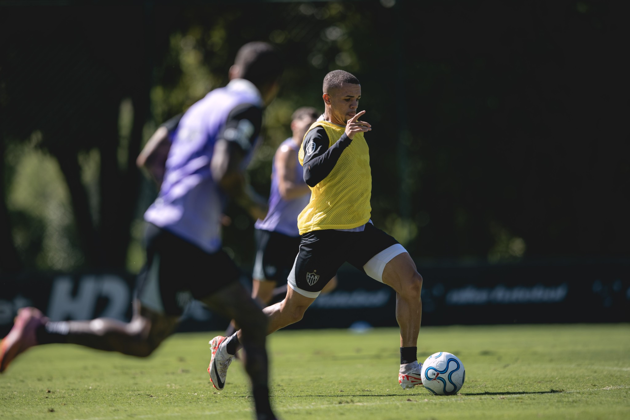 Jogadores da base do Atlético relacionados para viagem a Cusco