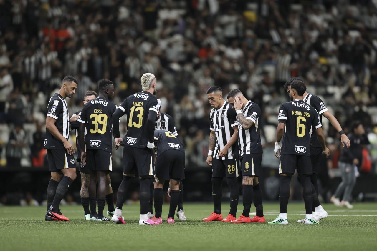 Jogadores do Atlético-MG em campo