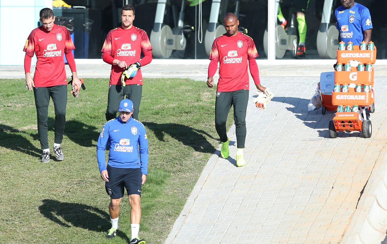 Jô em ação pela seleção brasileira na Copa de 2014