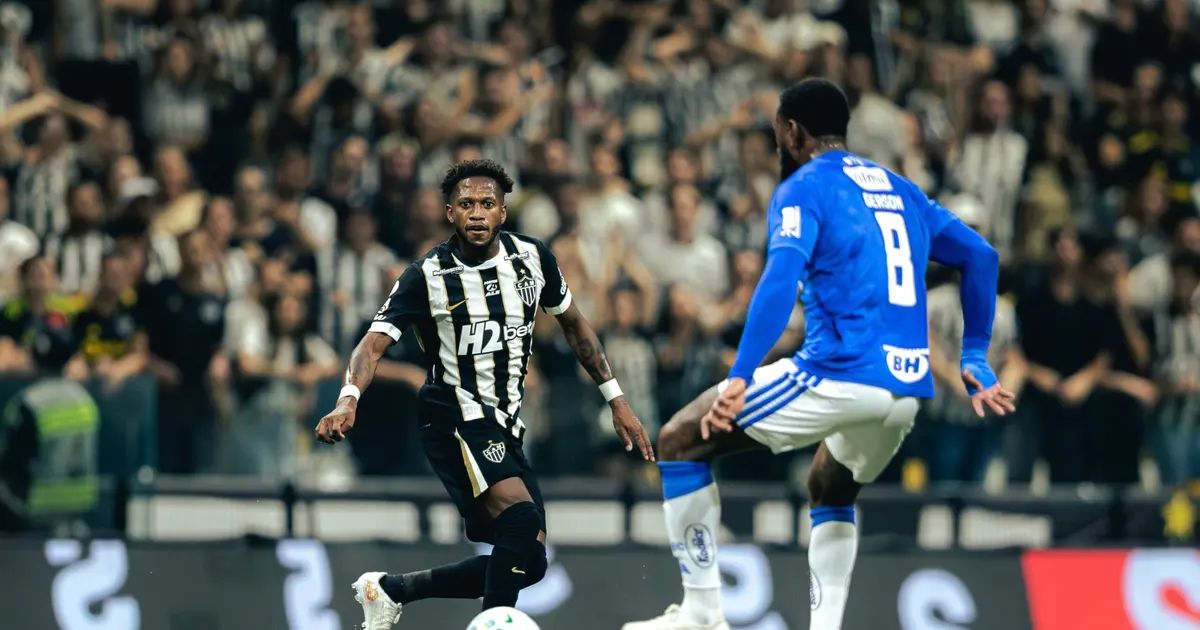 Fred comemora gol da virada pelo Atlético-MG contra o Cruzeiro