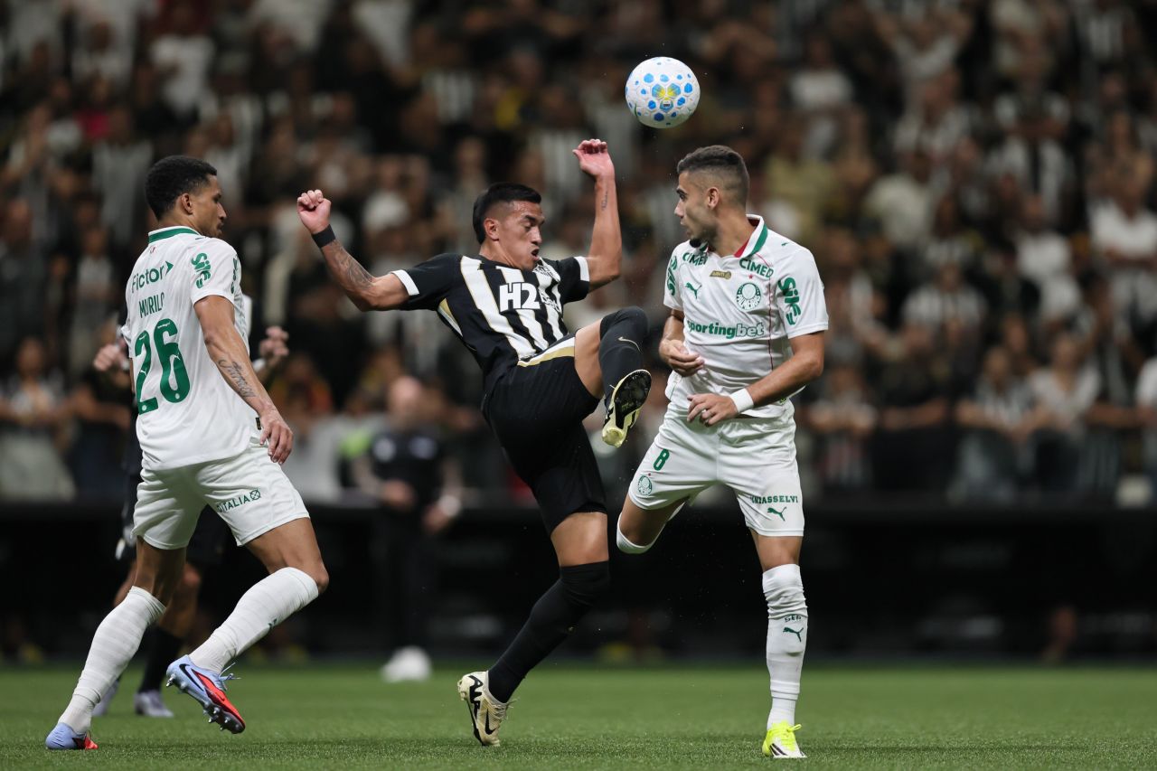 Atlético-MG em confronto com o Palmeiras