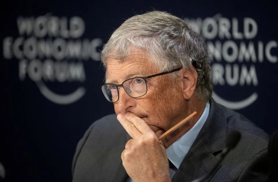 Bill Gates falando sobre inteligência artificial