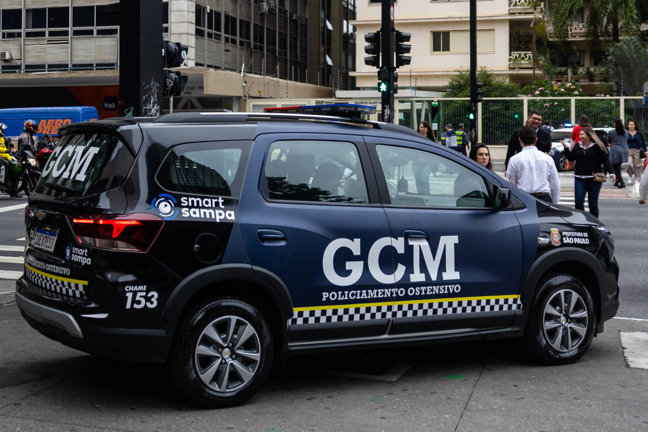 Operação da GCM em viela de favela na zona sul de São Paulo