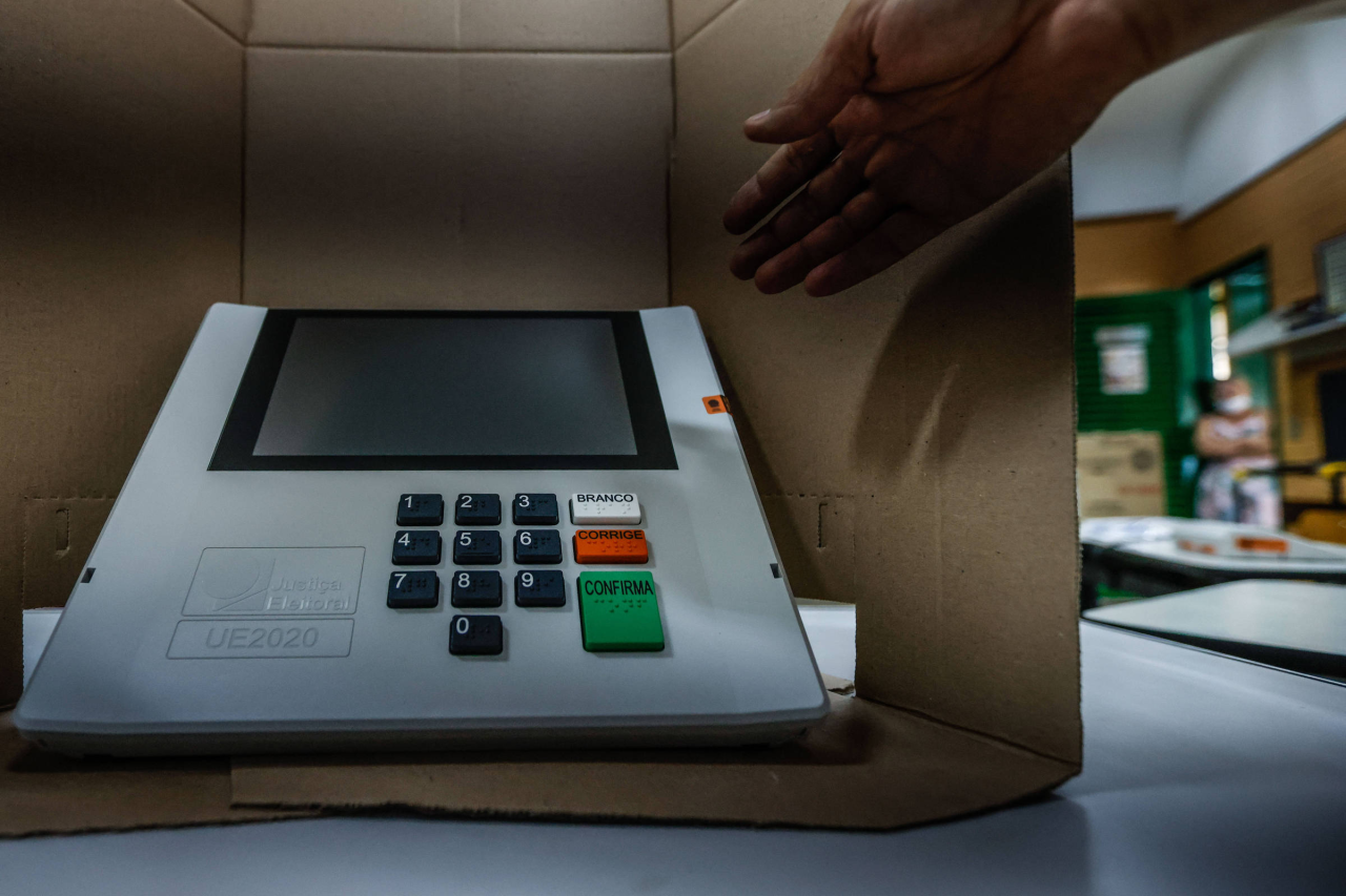 Gráfico da pesquisa Genial/Quaest com percentuais de intenção de voto