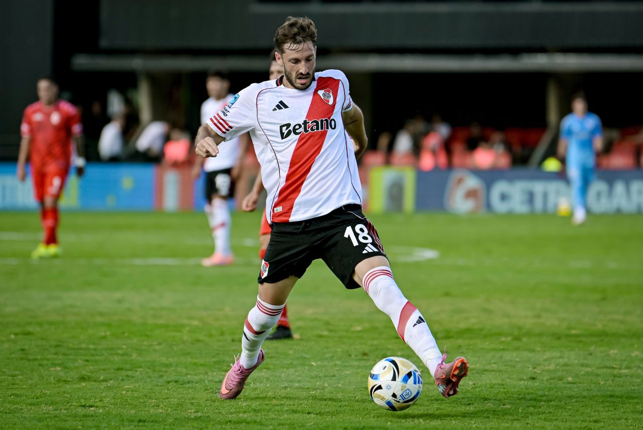 Matías Viña em campo pelo River Plate