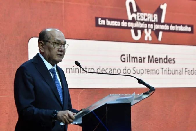 Gilmar Mendes durante debate sobre jornada de trabalho
