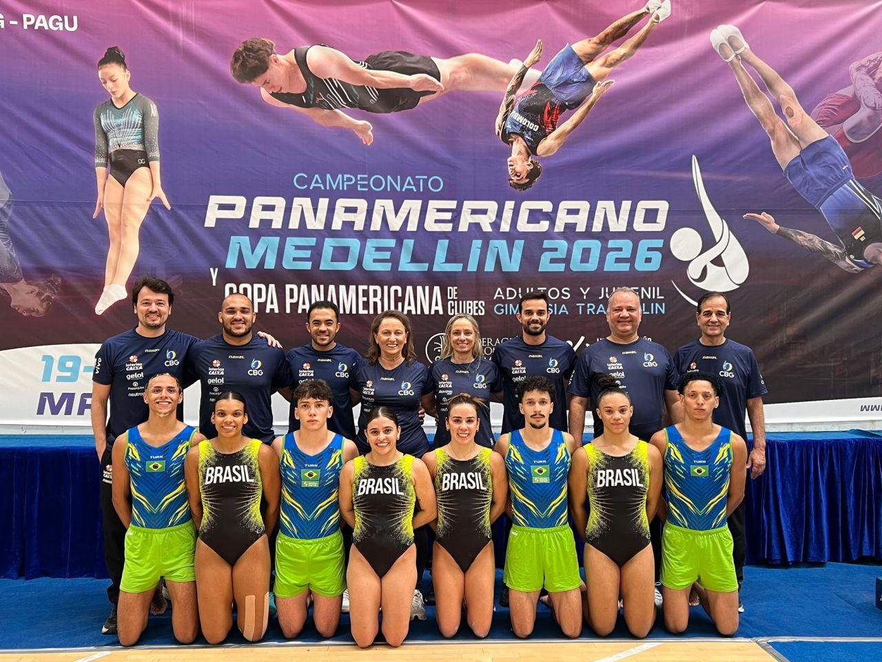 Equipe brasileira de ginástica de trampolim em Medellín