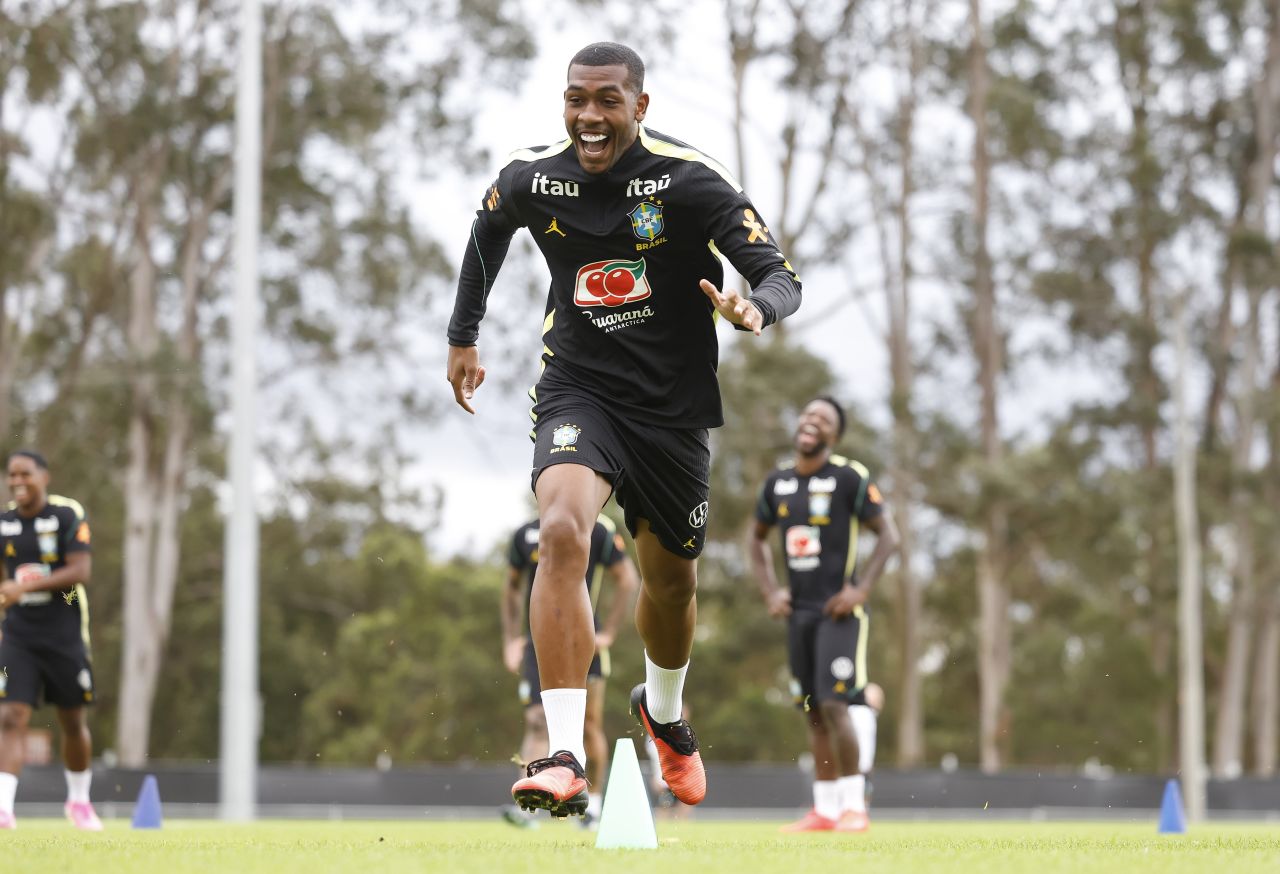 Endrick em ação pelo Brasil