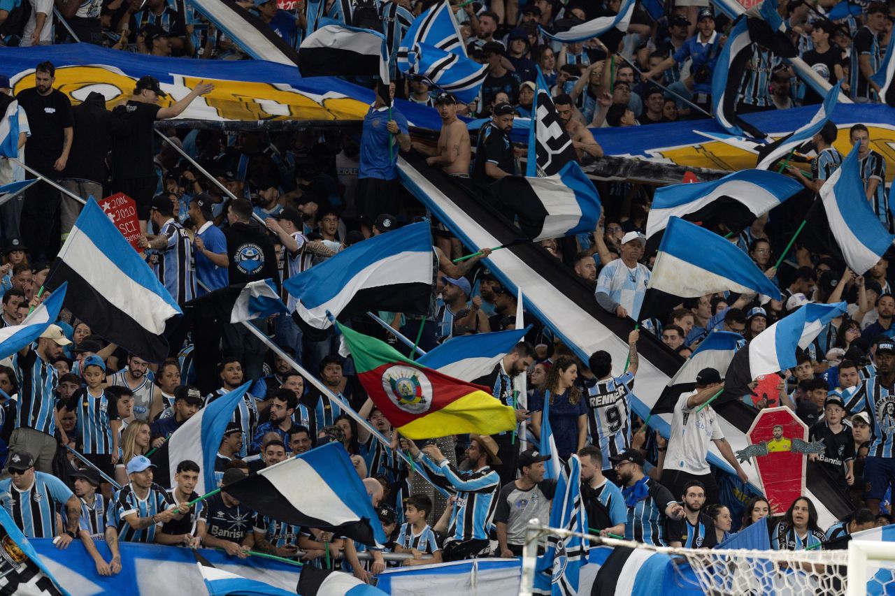 Torcida do Grêmio lota a Arena no Gre-Nal