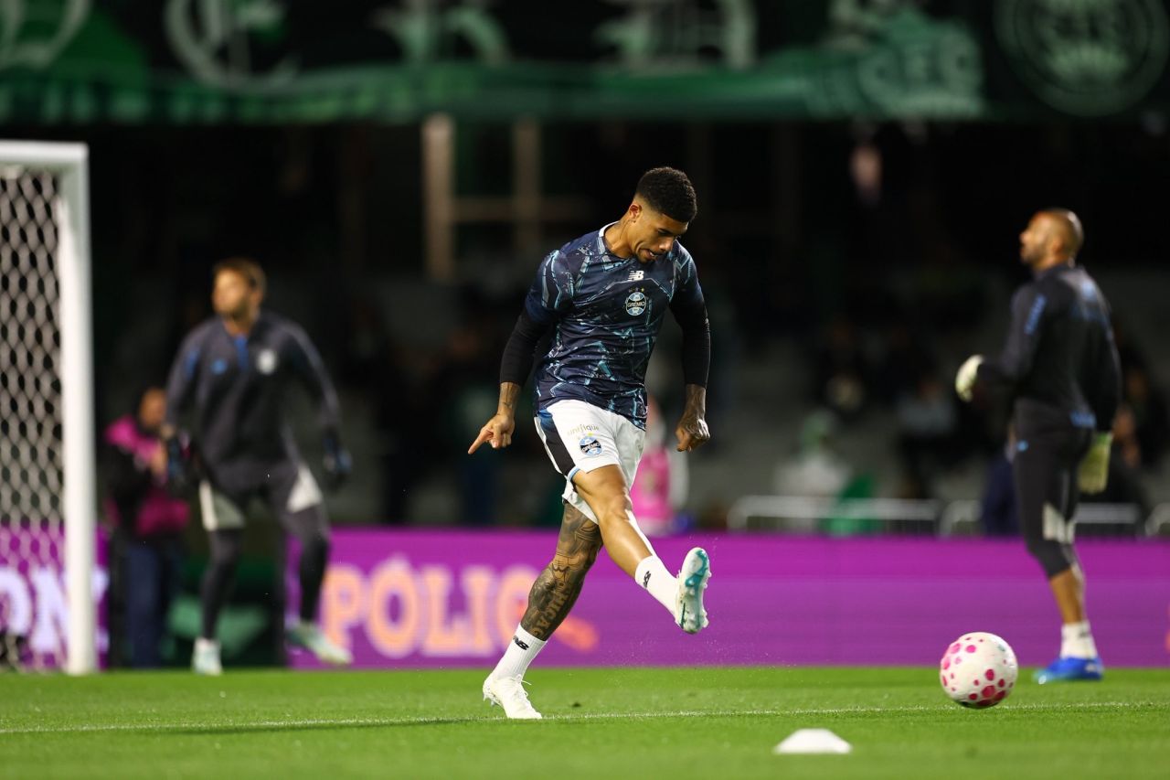 Diego Caito no aquecimento antes de Coritiba x Grêmio