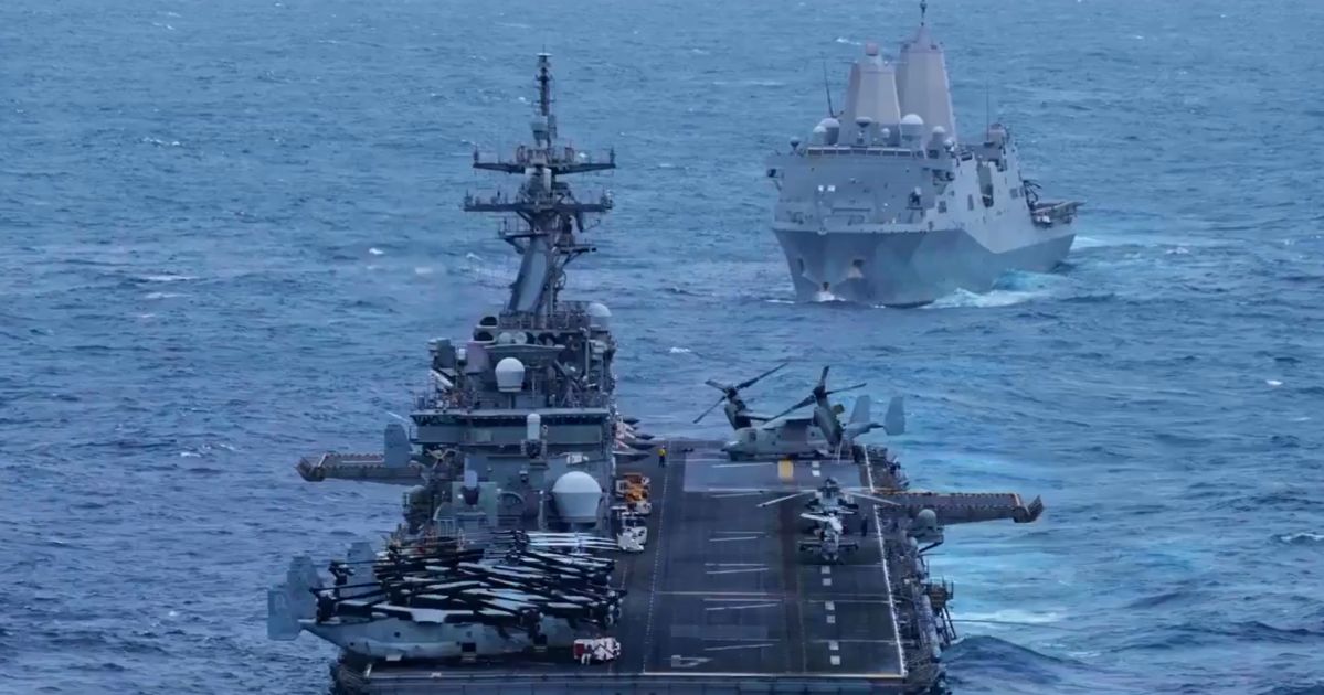 navio petroleiro em alto mar
