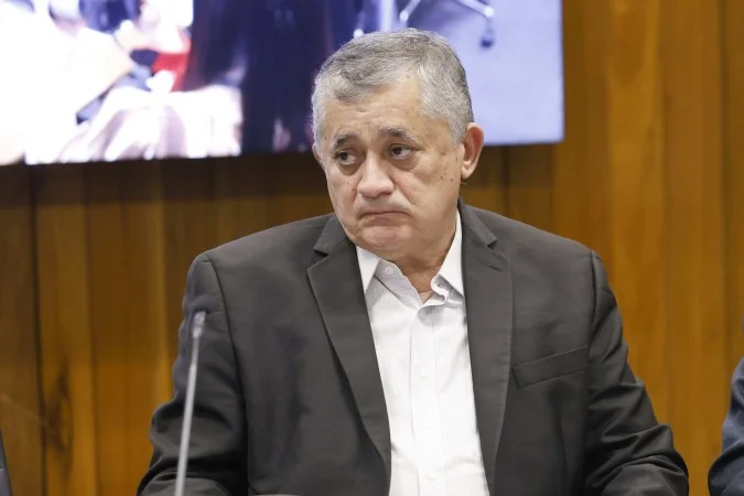 Oscar Schmidt em quadra