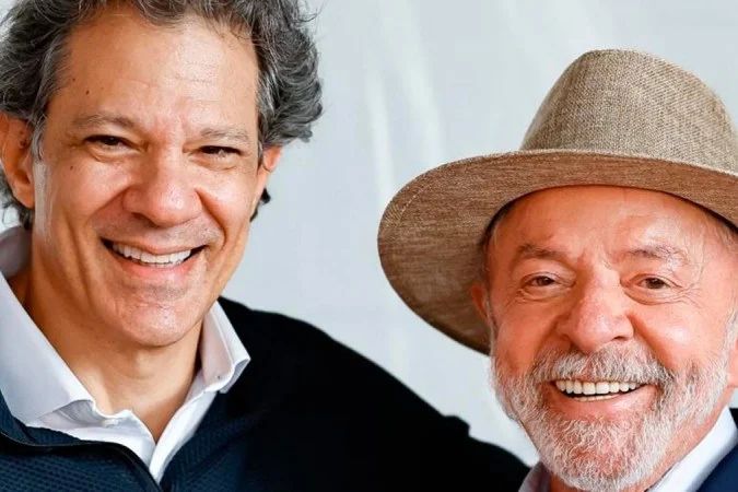 Fernando Haddad em discurso durante evento de campanha em São Paulo