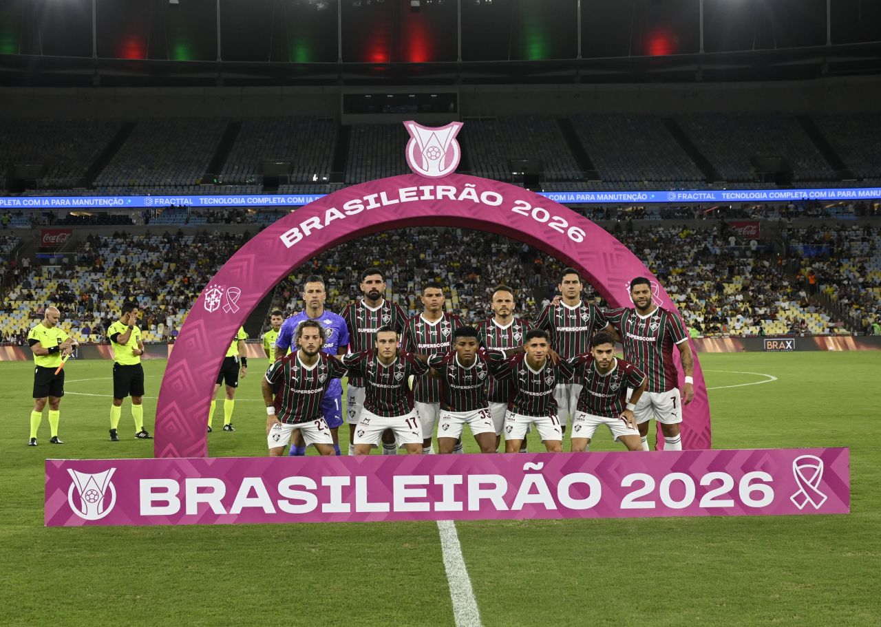 Jogadores do Fluminense comemoram o gol da virada