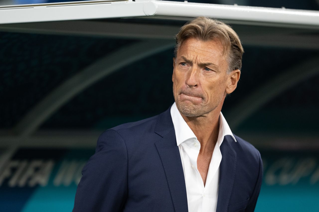 Hervé Renard chegando a Monterrey para assumir a Tunísia