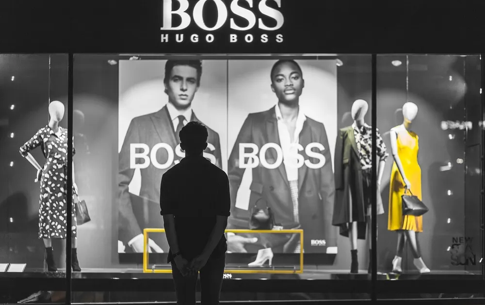 fachada de loja Hugo Boss