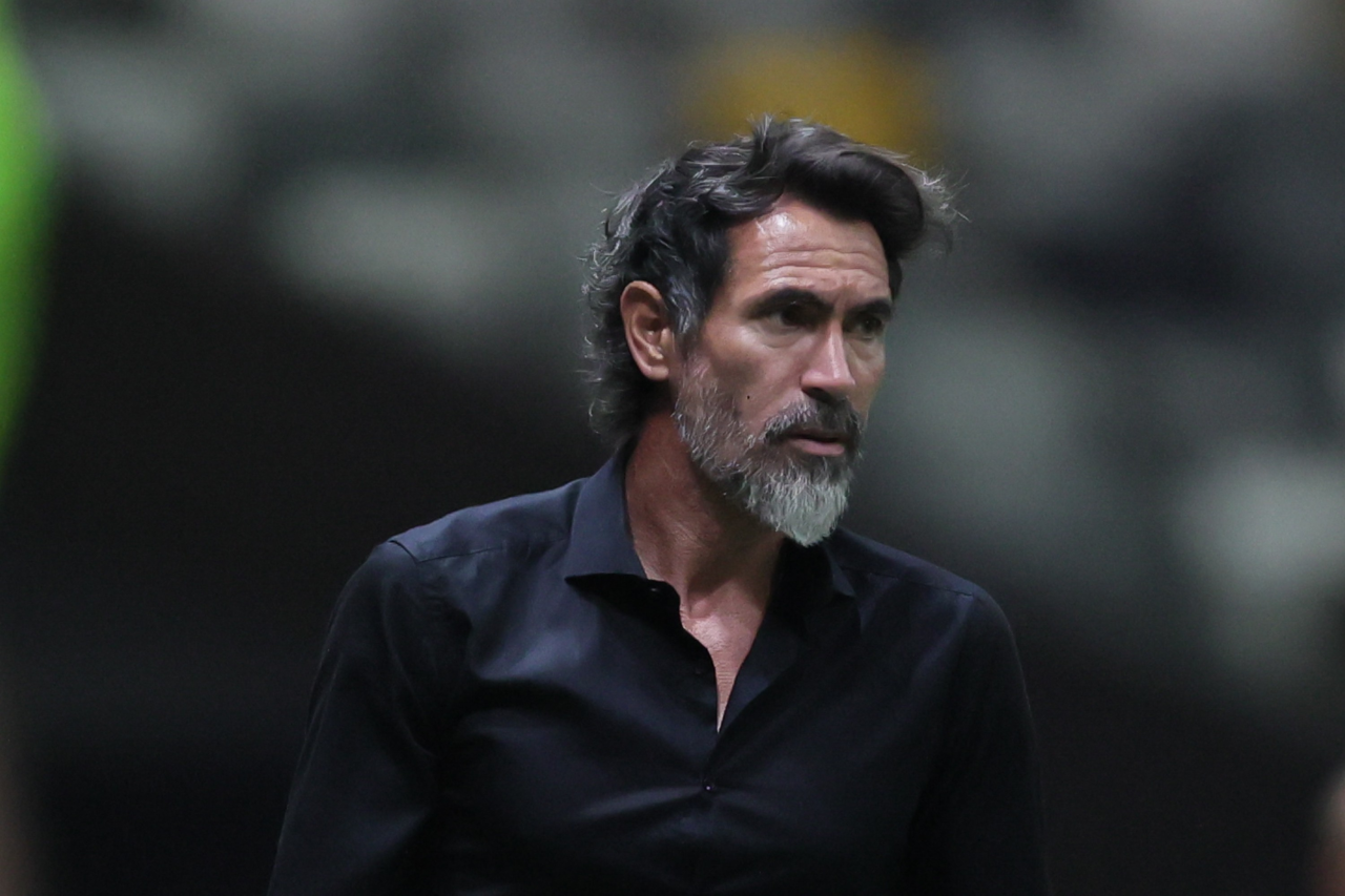 Eduardo Domínguez em coletiva após derrota para o Flamengo