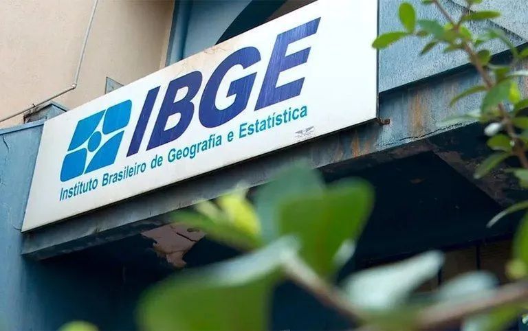 Trabalhadores em área urbana