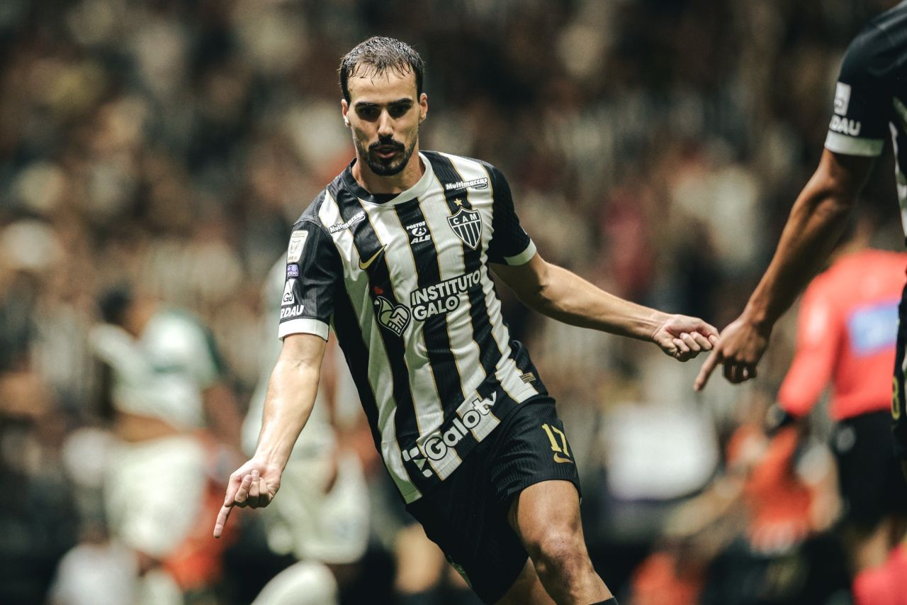 Igor Gomes comemorando o gol contra o Coritiba
