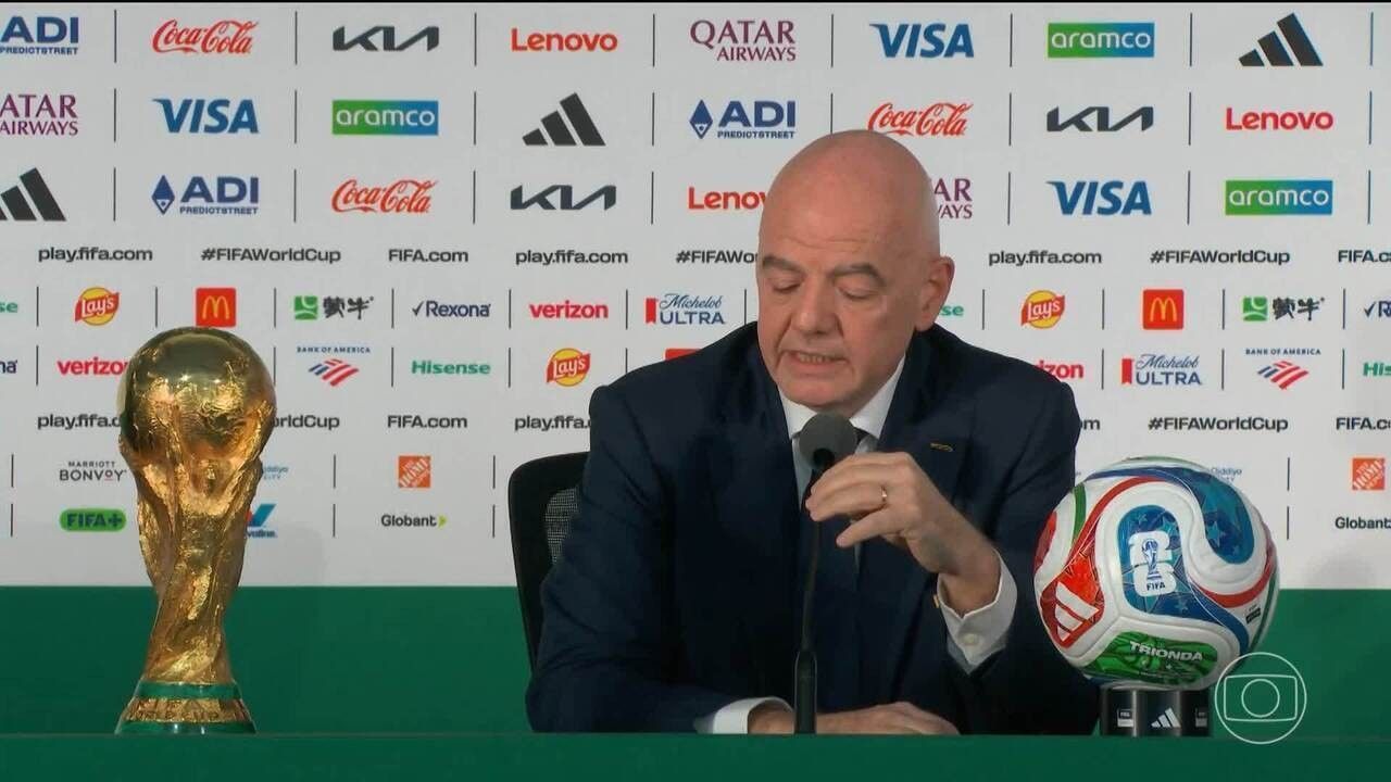Gianni Infantino no estádio