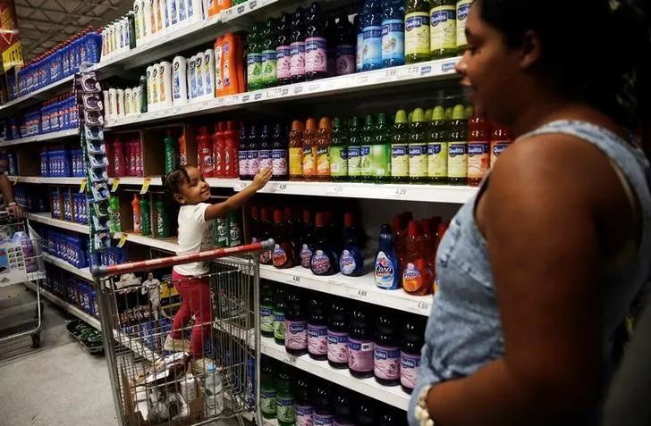 Painel do IBGE com dados do IPCA de julho