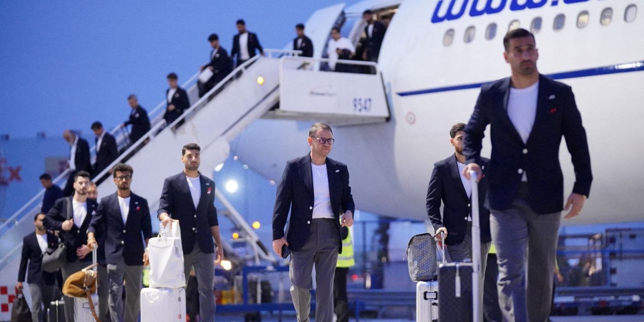 Seleção iraniana treinando em Tijuana