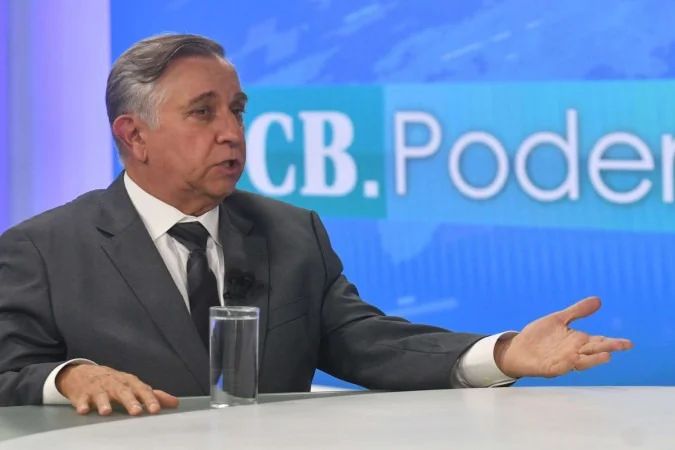Senador Izalci Lucas em evento público