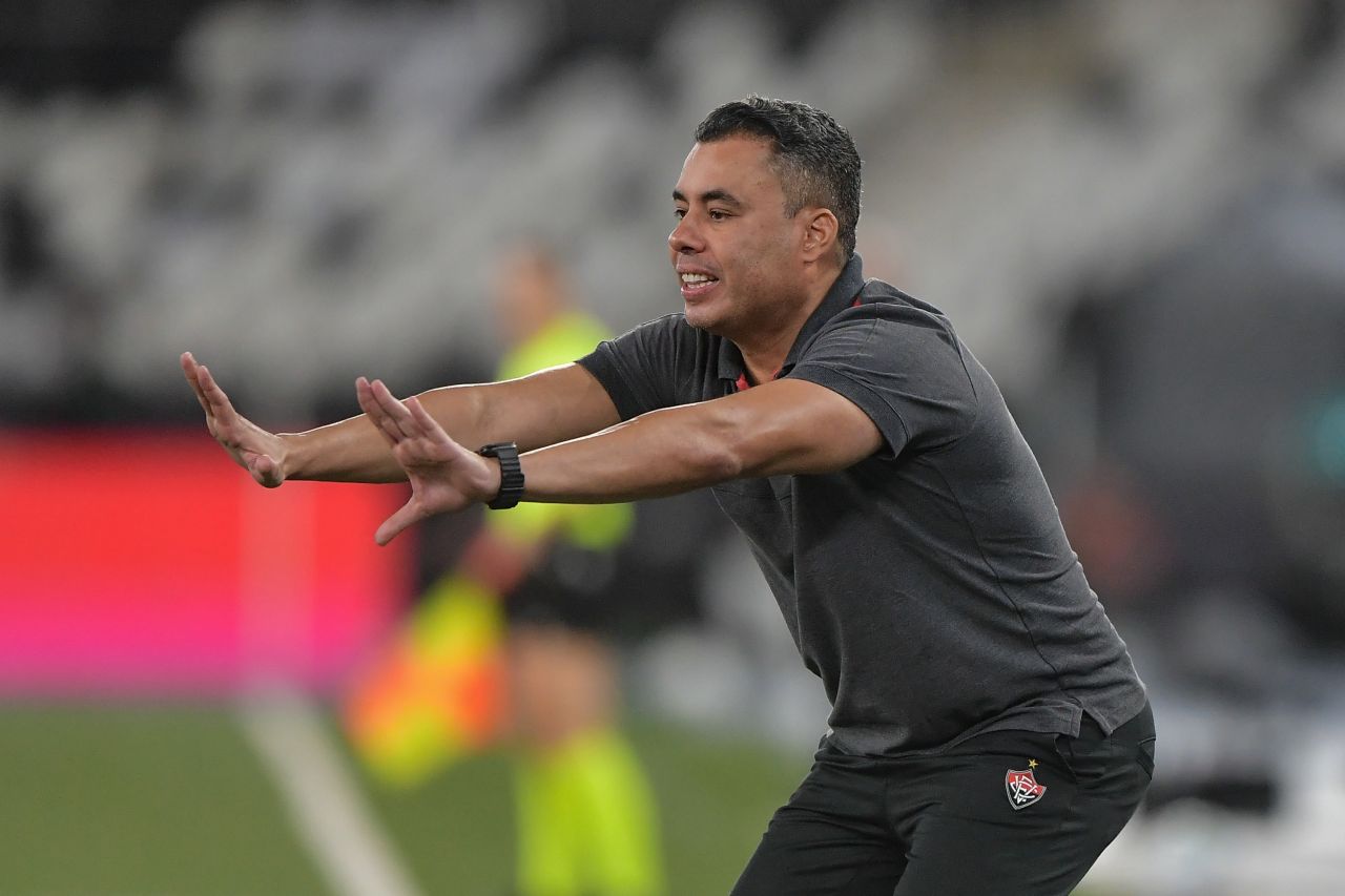 Jair Ventura em coletiva após derrota do Vitória para o Vasco