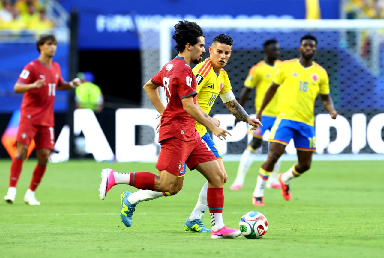 James Rodríguez em campo pela seleção da Colômbia