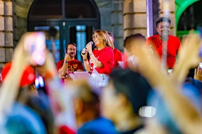 Janja Lula da Silva discursa em evento de campanha no Rio