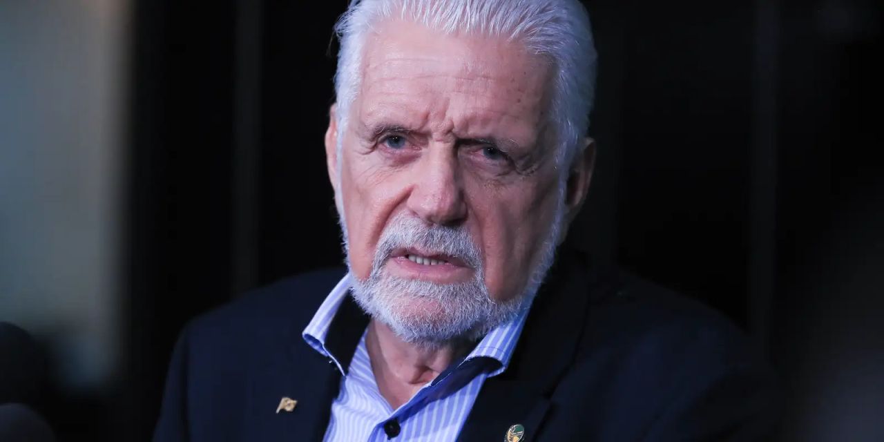 Senador Jaques Wagner no Senado
