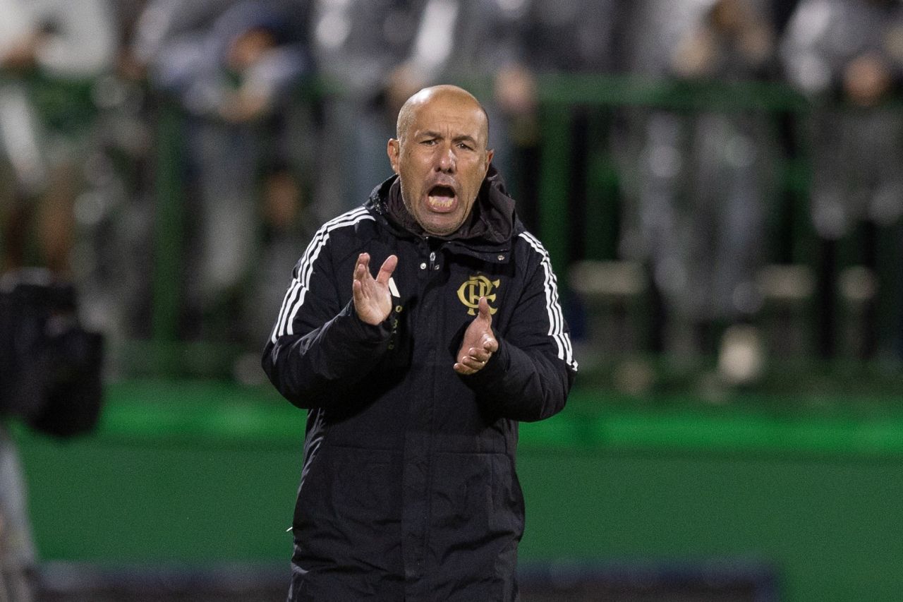 Leonardo Jardim em entrevista após Flamengo vencer Chapecoense