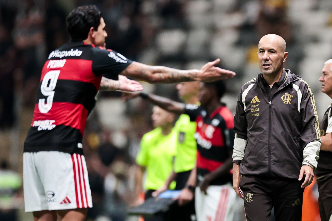 Leonardo Jardim durante coletiva após Flamengo 4 x 0 Atlético-MG