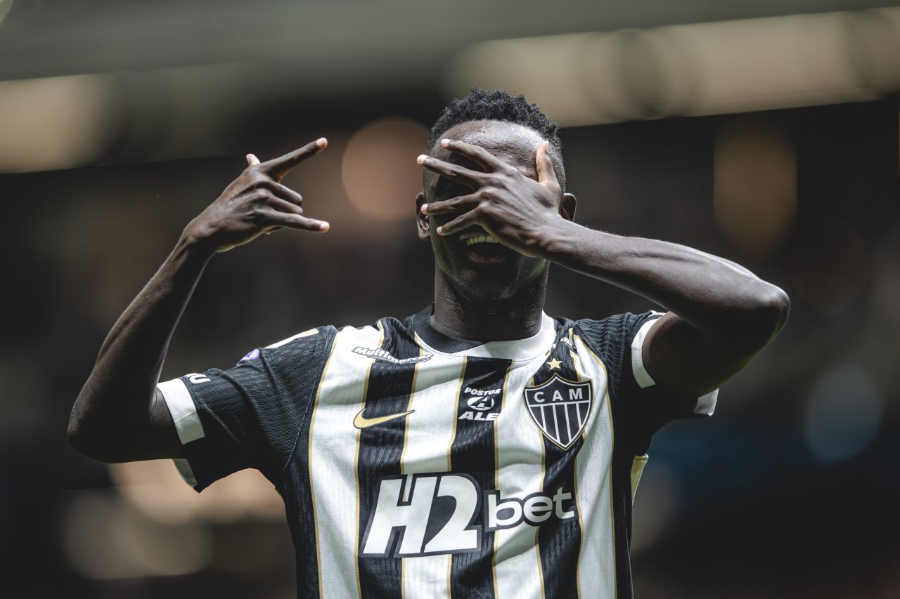 Mamady Cissé comemora gol pelo Atlético-MG