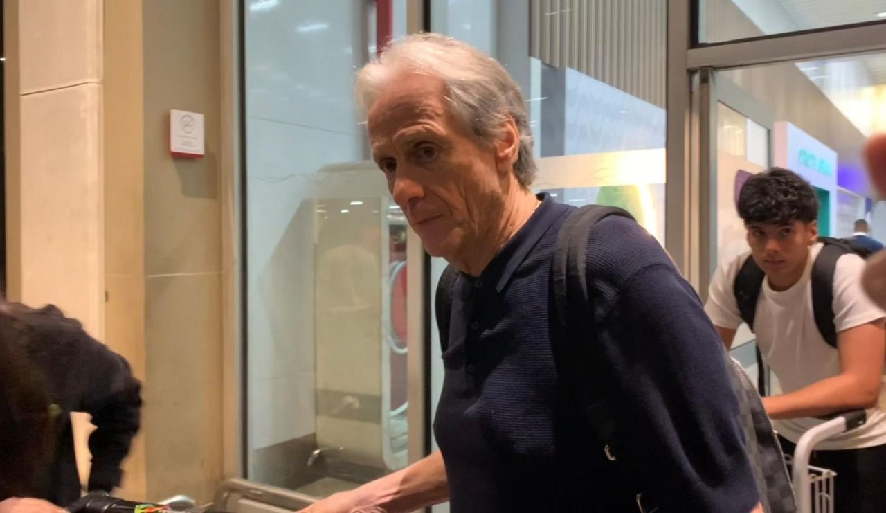 Jorge Jesus chegando ao Rio de Janeiro