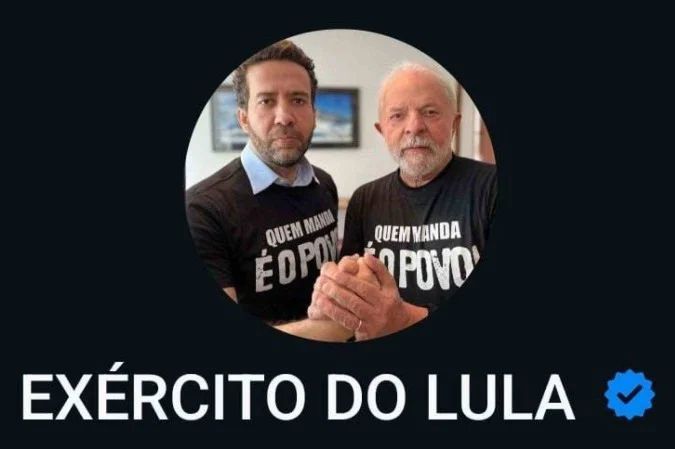 Logotipo do WhatsApp com referência ao canal Exército do Lula